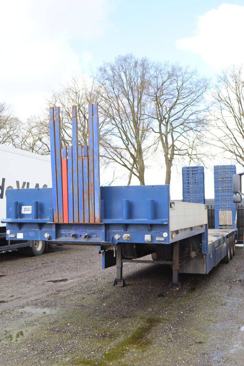 Flatbed Semi-trailer BULTHUIS T24L 1981