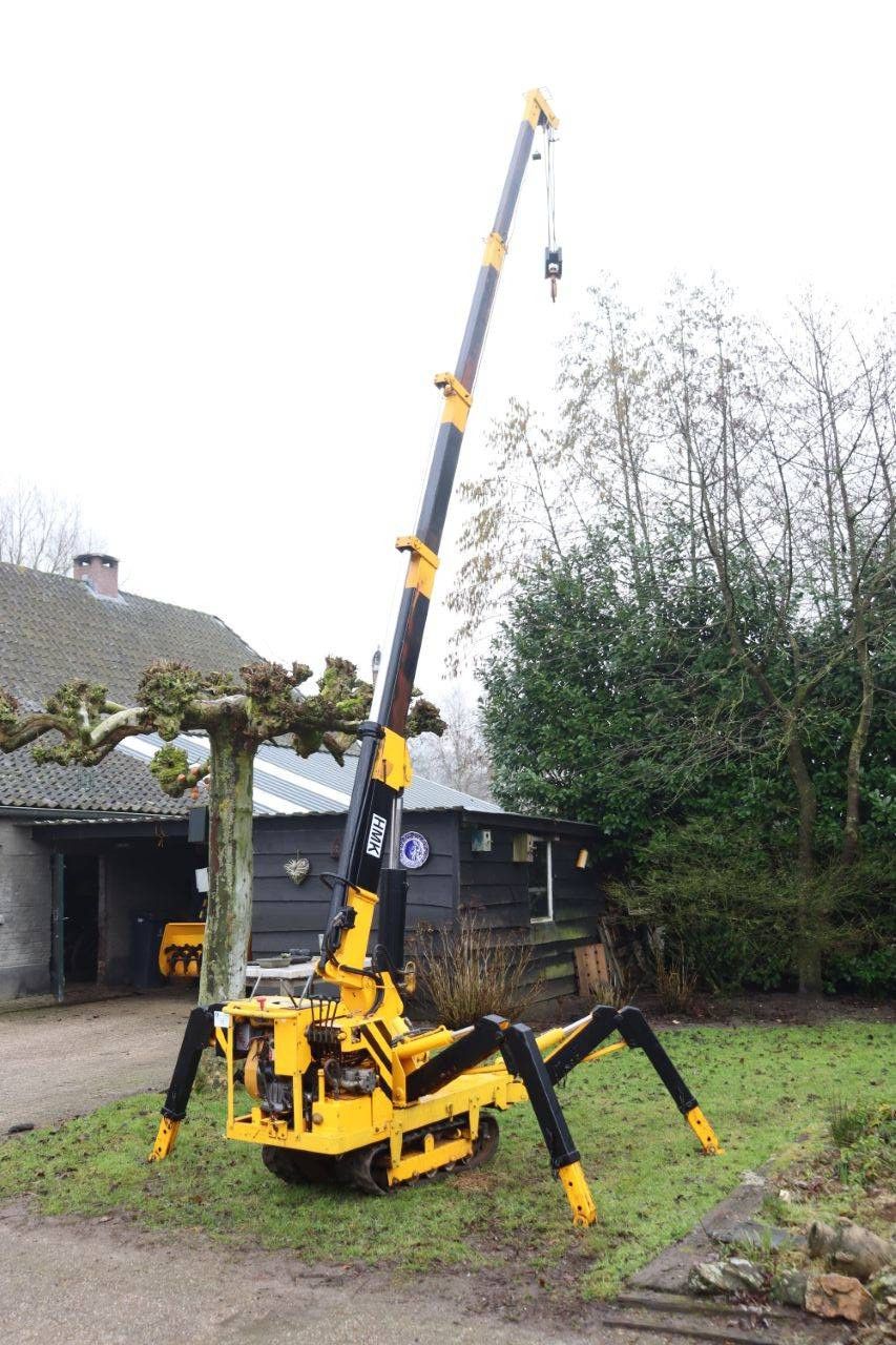 HMK SK-701 Petrol Crane 6m