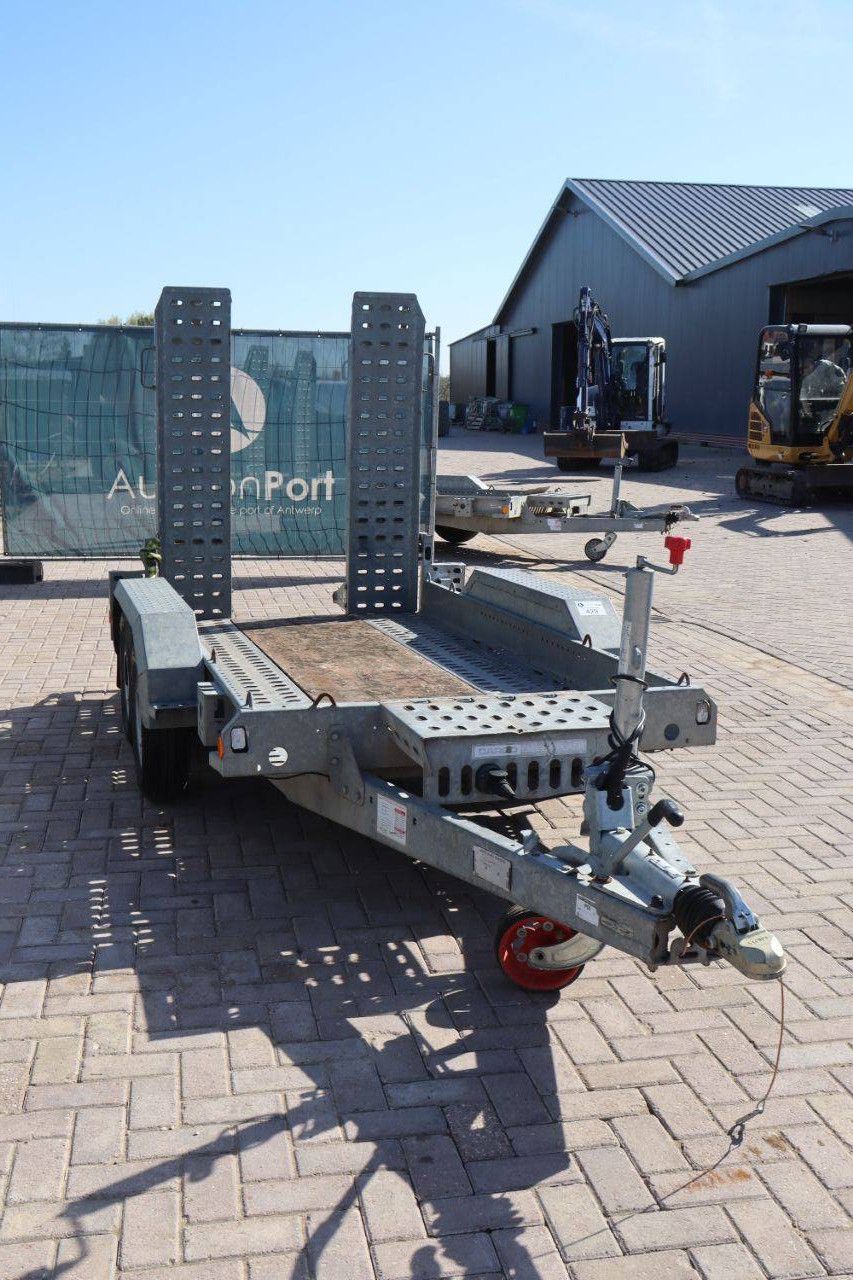 Machine Transporter Trailer Brian James T-02-T 2016