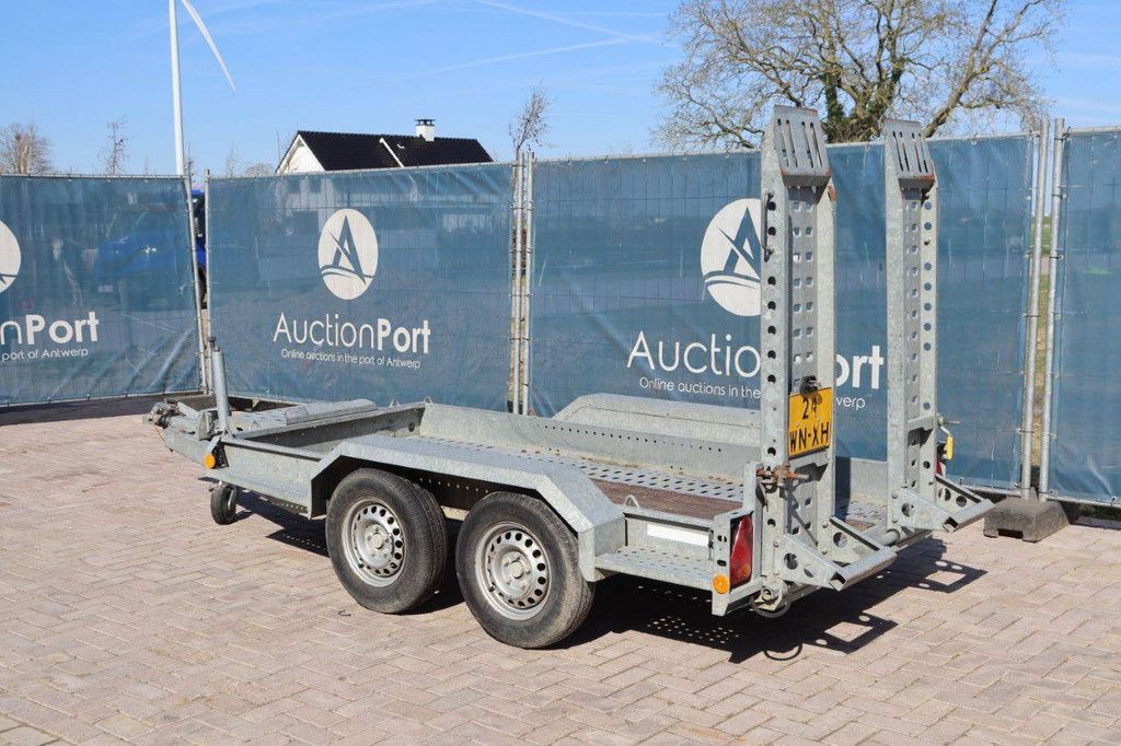 Maschinentransporter-Anhänger Brian James Cargo 2016