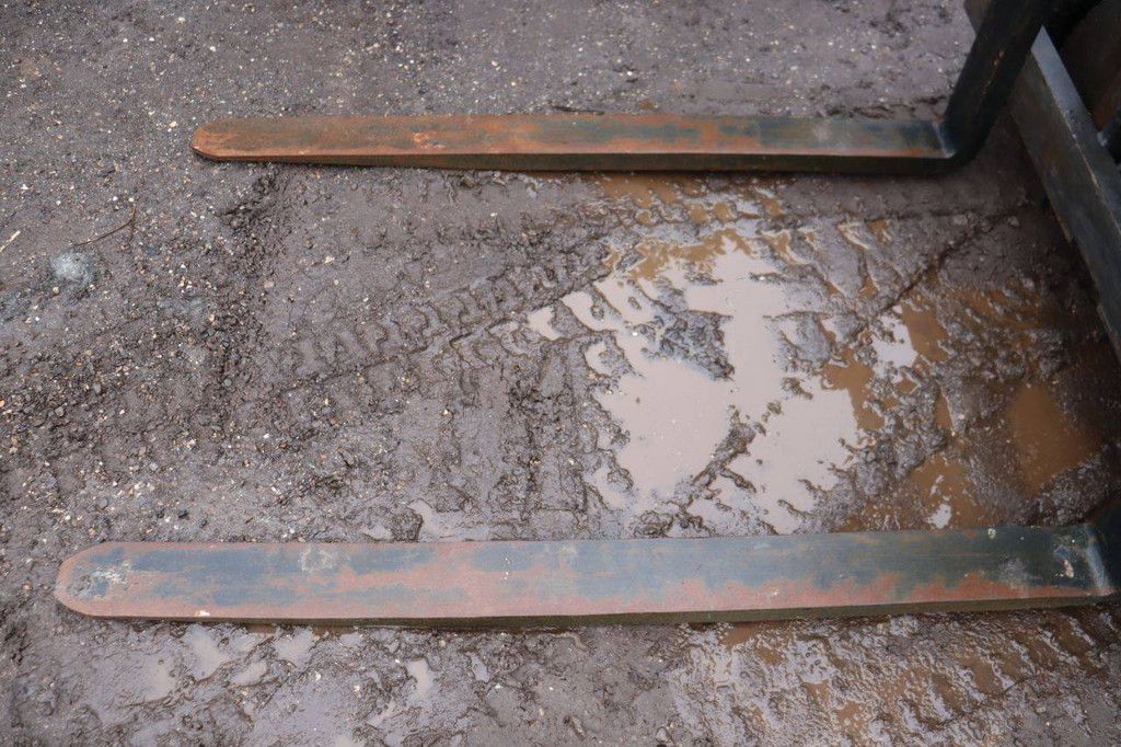 Forklift Nissan VF05H70U Diesel 7000kg 5.0m 2003