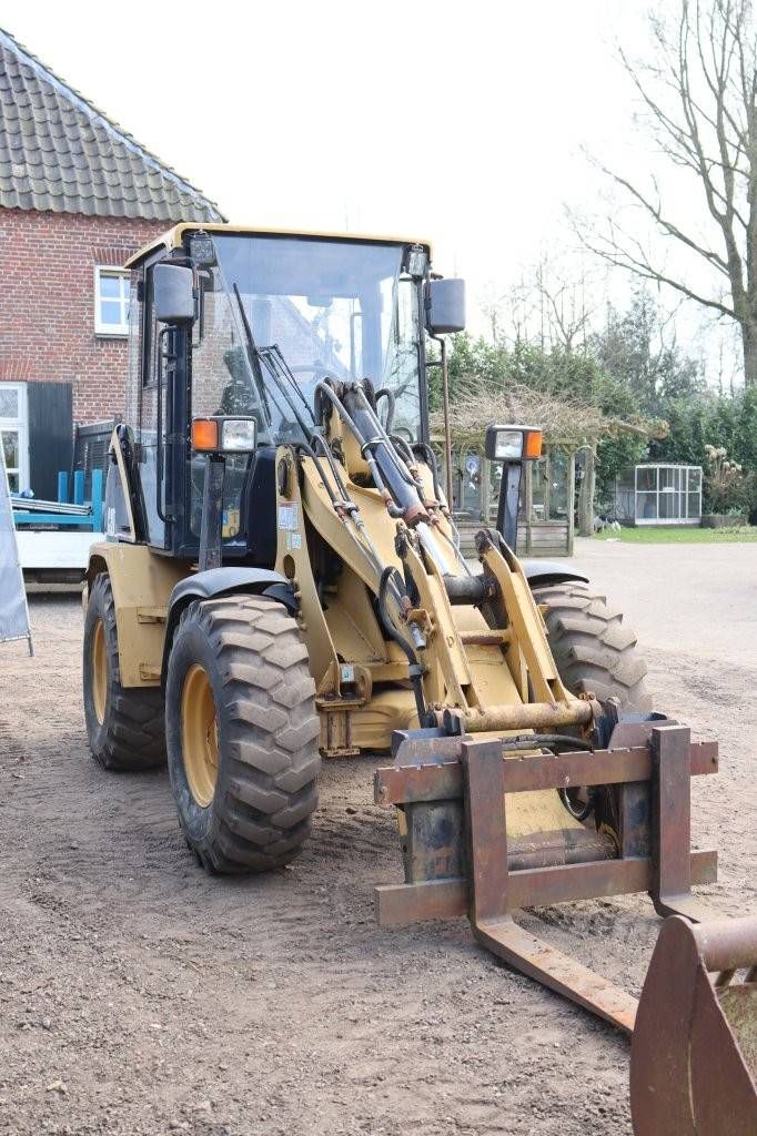 Shovel Caterpillar 906 Diesel 1999