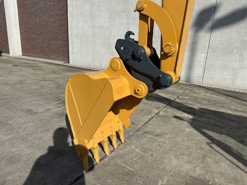 Midi-Bagger Caterpillar 305.5E2 Diesel 2017