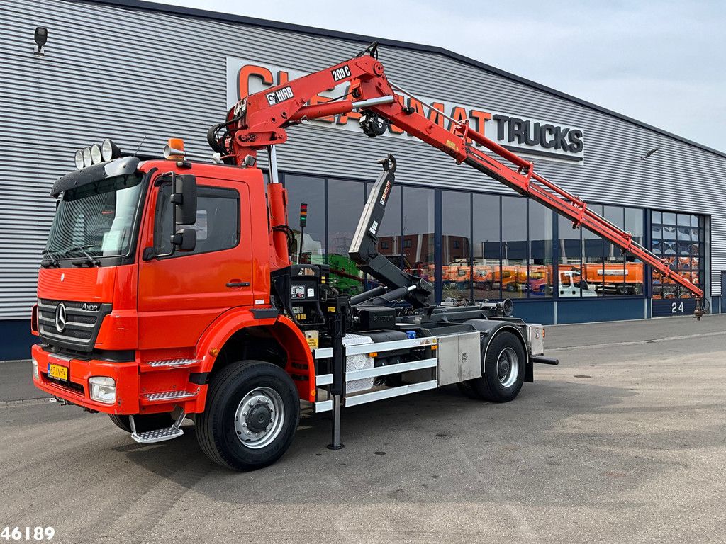 Mercedes-Benz AXOR 1833 AK 4x4 Hiab 20 Tonmeter laadkraan
