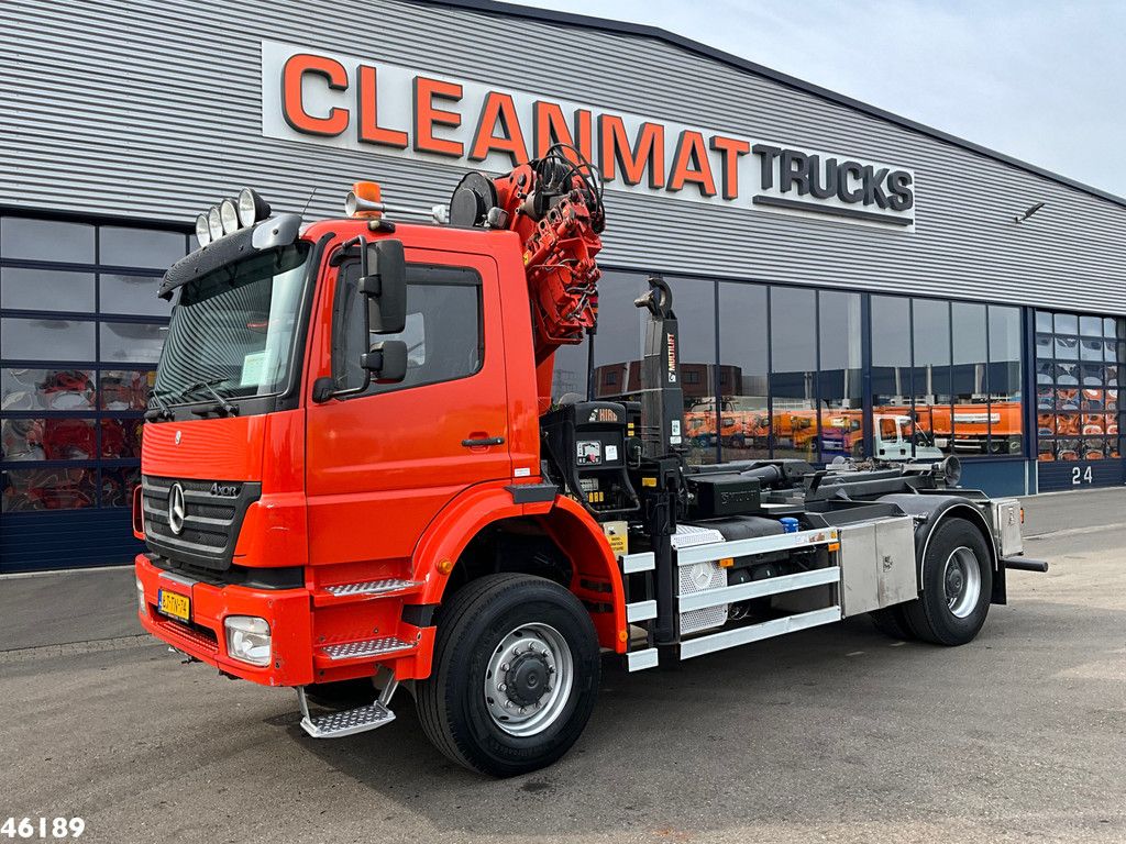 Mercedes-Benz AXOR 1833 AK 4x4 Hiab 20 Tonmeter laadkraan