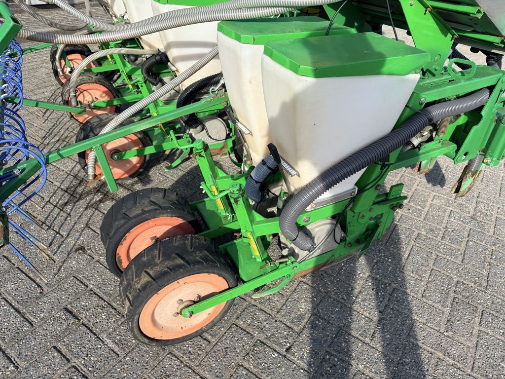 Sfoggia 6 Rijige Maiszaaier met Zaaibak