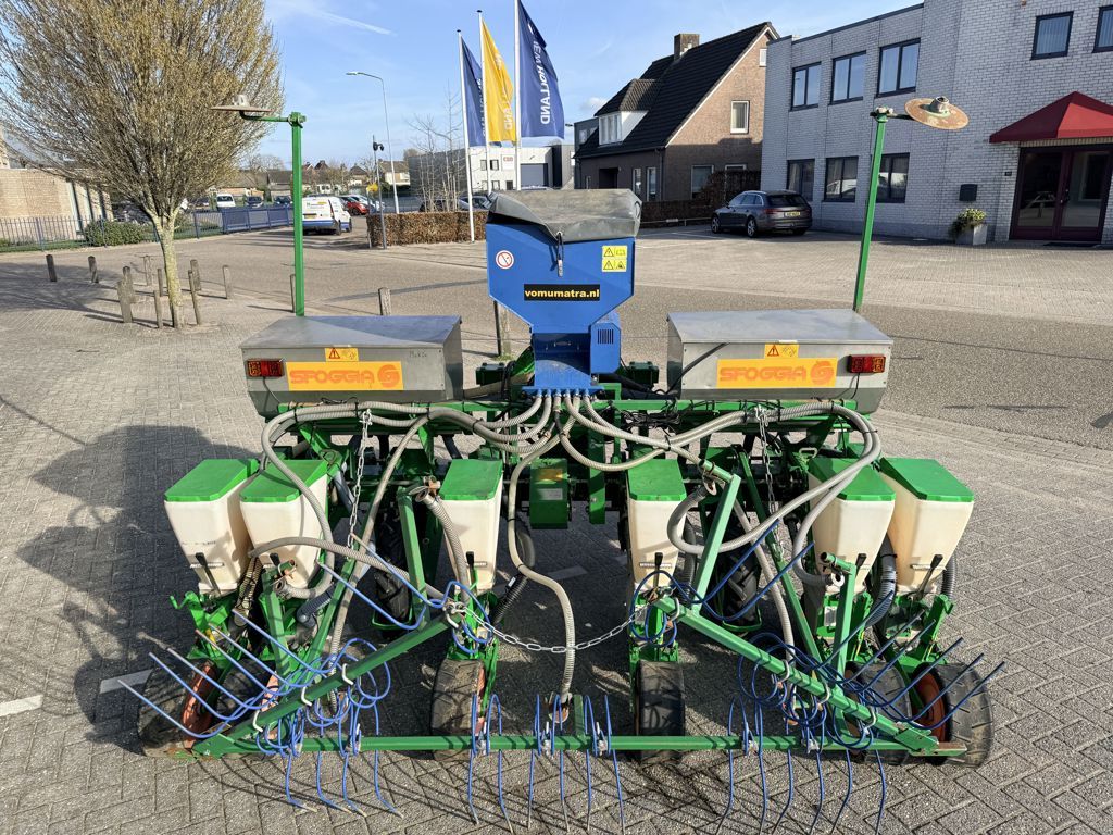 Sfoggia 6 Rijige Maiszaaier met Zaaibak