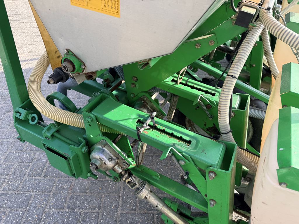 Sfoggia 6 Rijige Maiszaaier met Zaaibak