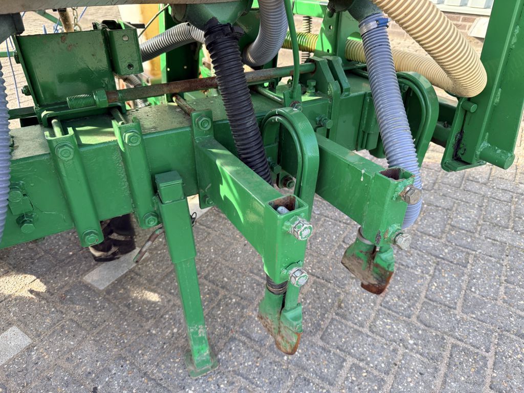 Sfoggia 6 Rijige Maiszaaier met Zaaibak