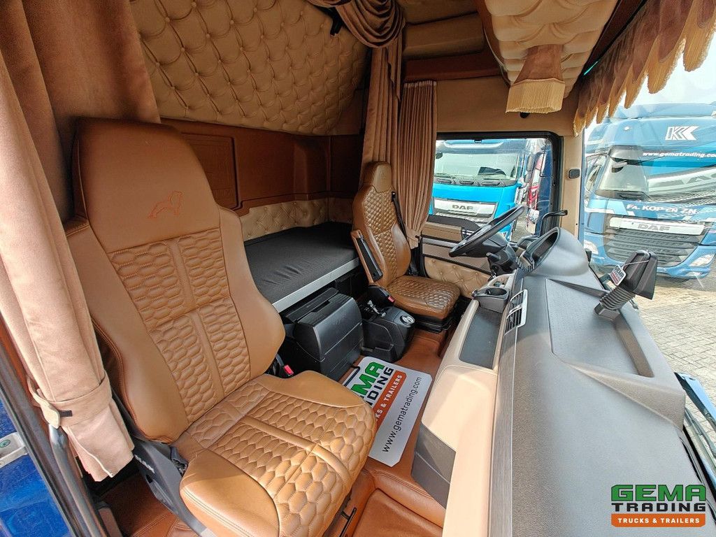 MAN TGX 26.460 6x2/4 XXL Euro6C - ADR - Special Interior - StandAirco - SmartTacho V2