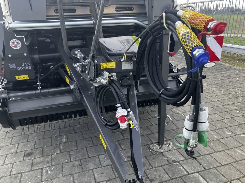 Claas VARIANT 585 RC PRO