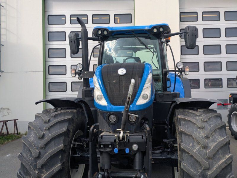 New Holland T7.230