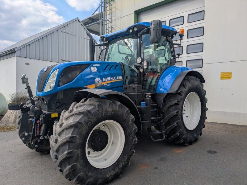 New Holland T7.230
