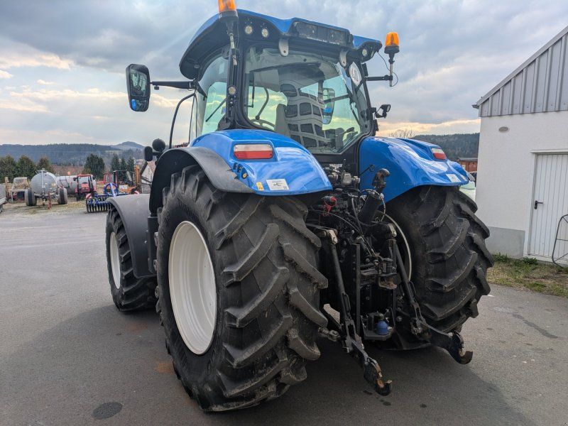 New Holland T7.230