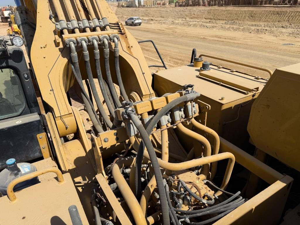 CAT 395 (Saudi Arabia)