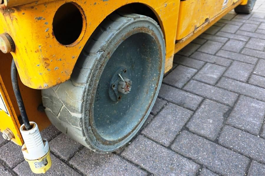 Haulotte Compact 8 Electric, Batteries 2025, 8.2m Working