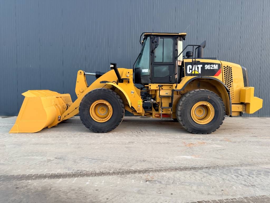 CAT 962M