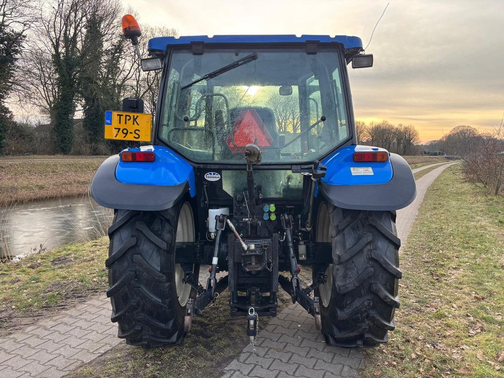 New Holland TL80A