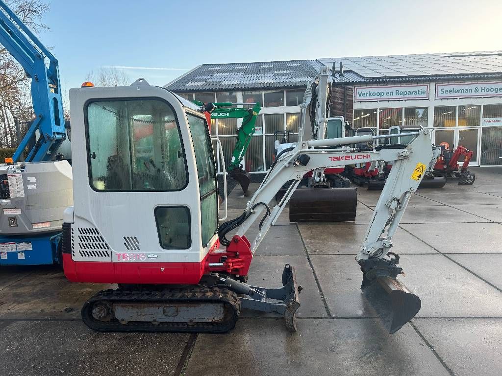 Takeuchi TB016 2013