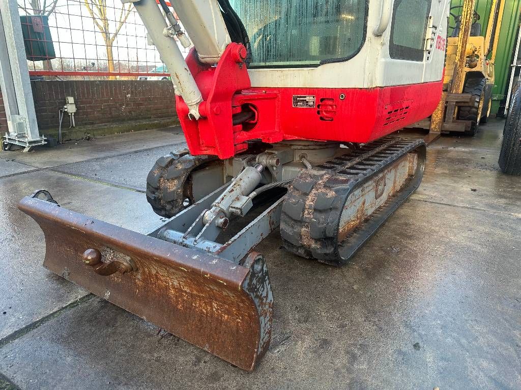 Takeuchi TB016 2013