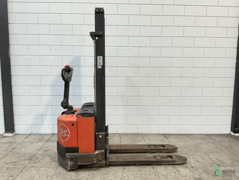 Stapler Elektrisch BT SWE120 2007