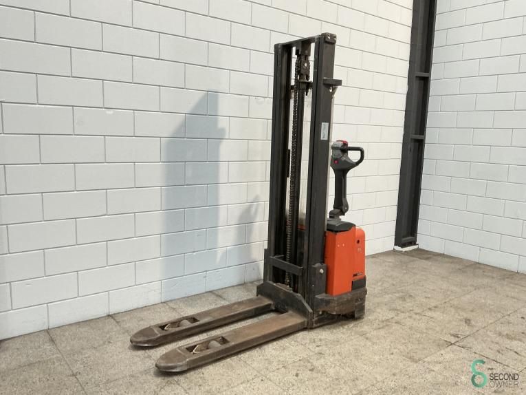 Stapler Elektrisch BT SWE120 2007