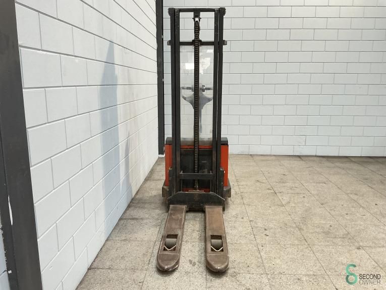 Stapler Elektrisch BT SWE120 2007