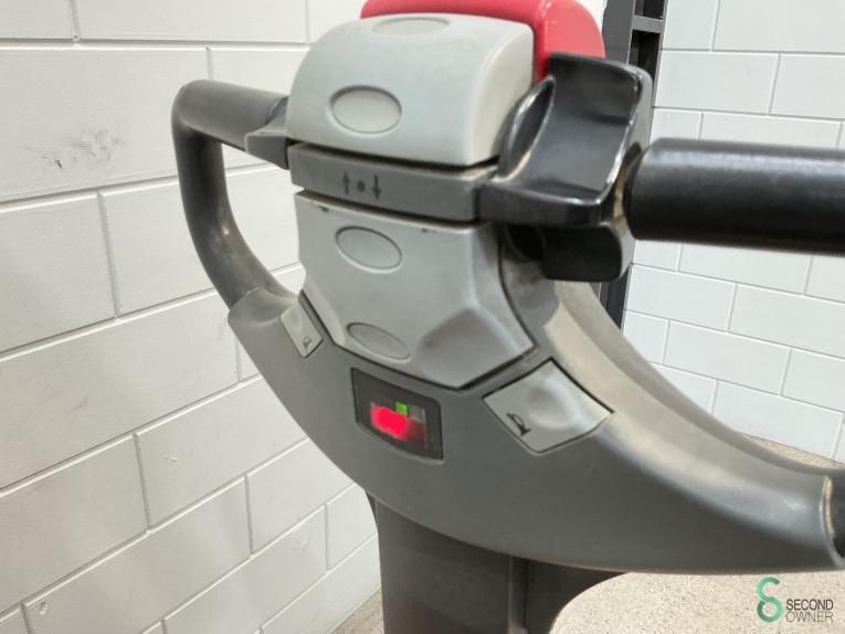 Stapler Elektrisch BT SWE120 2007