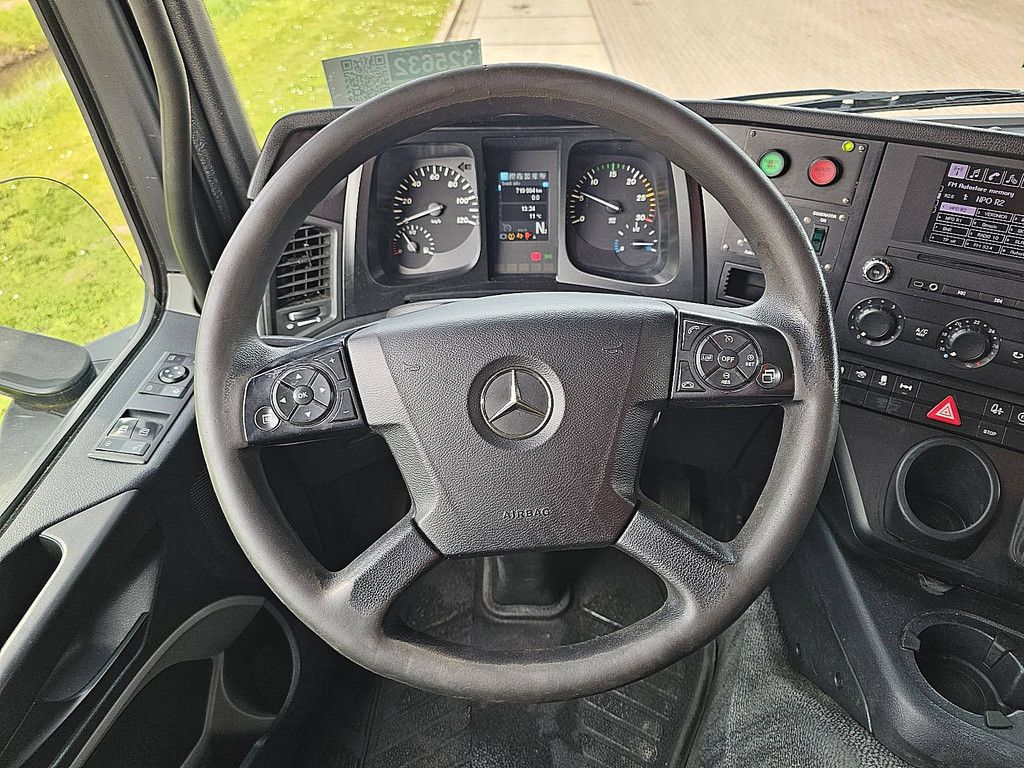 MERCEDES-BENZ ANTOS 1835 frigo taillift