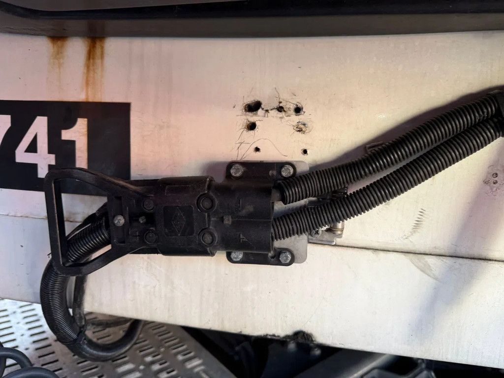 Fliegl SZS 330 Thermo King SLX 200 D+E -30 +30 AS-1 Liftas+Stuuras 2.000KG LBW