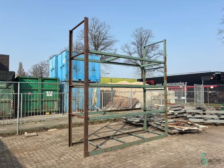 Pallet racking Unknown