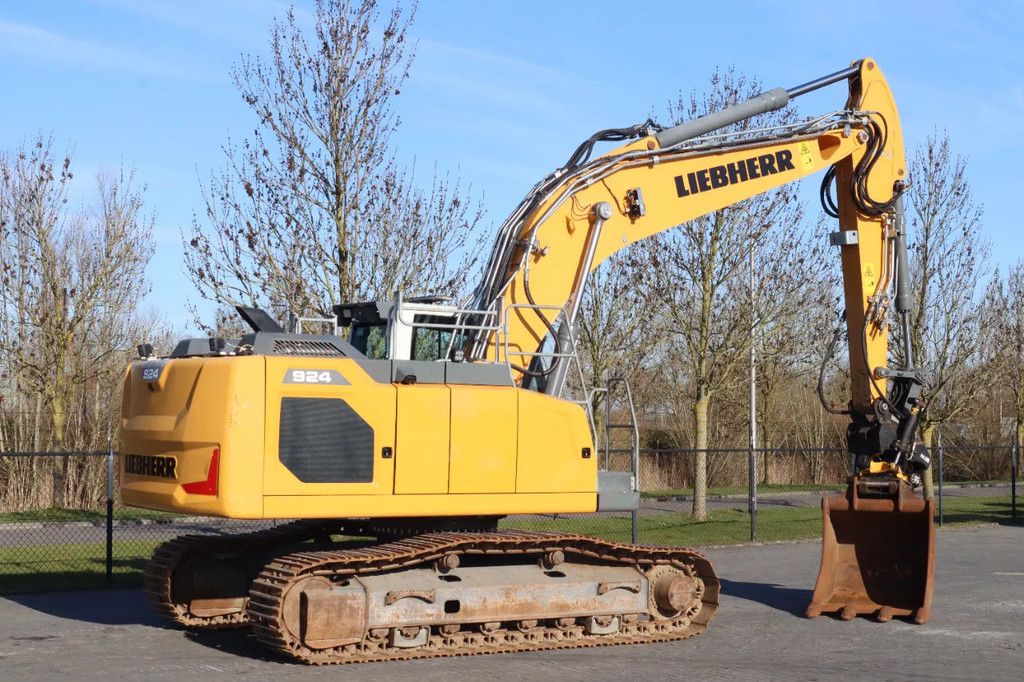 Liebherr R924 LC | ROTOTILT + GRIPPER | 2X BUCKET