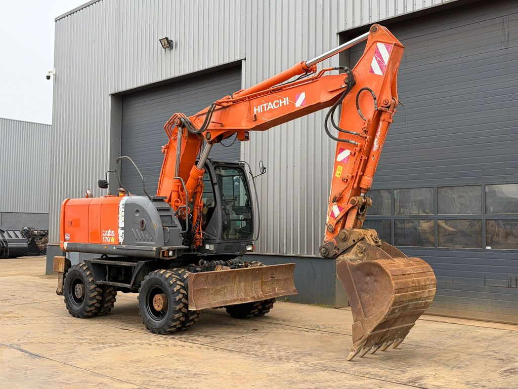 Hitachi ZX170W-3