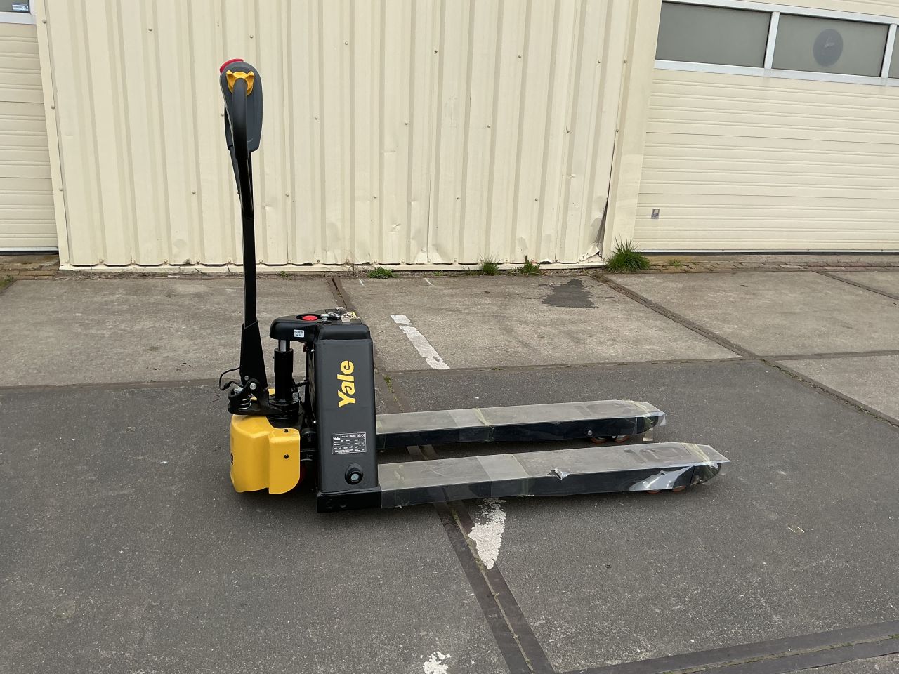 Te koop Yale elektrische pompwagen NIEUW !!!