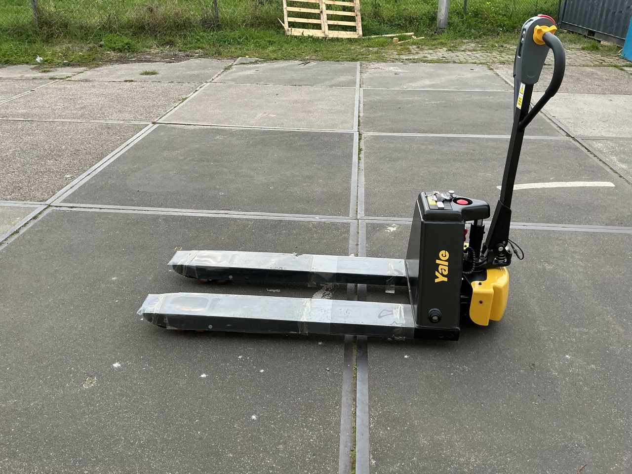 Te koop Yale elektrische pompwagen NIEUW !!!