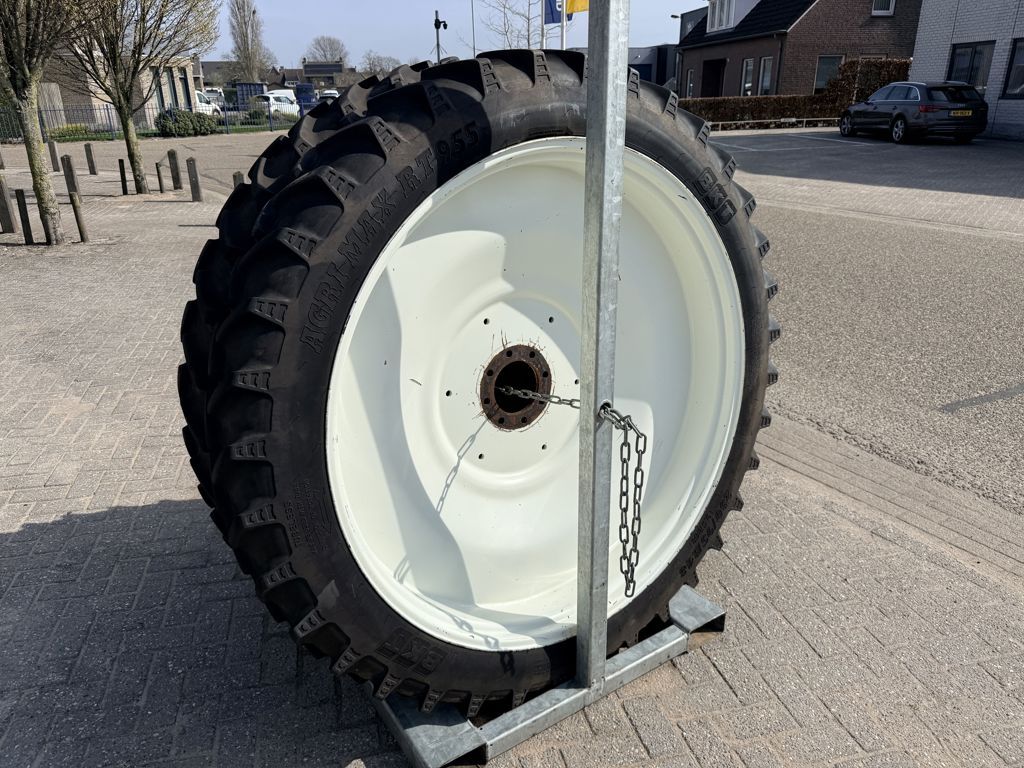 BKT Agrimax RT955 Set Cultuurwielen