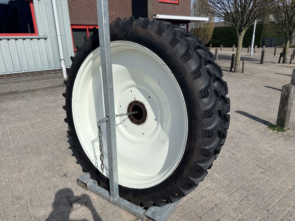 BKT Agrimax RT955 Set Cultuurwielen