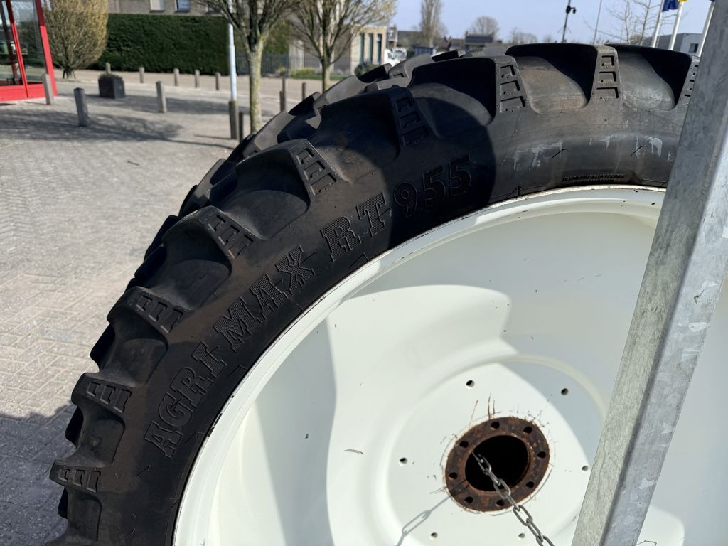 BKT Agrimax RT955 Set Cultuurwielen