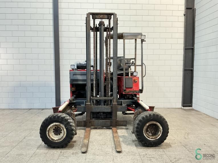 Forklifts Diesel Moffett M7 30.4W 2004 4-Way