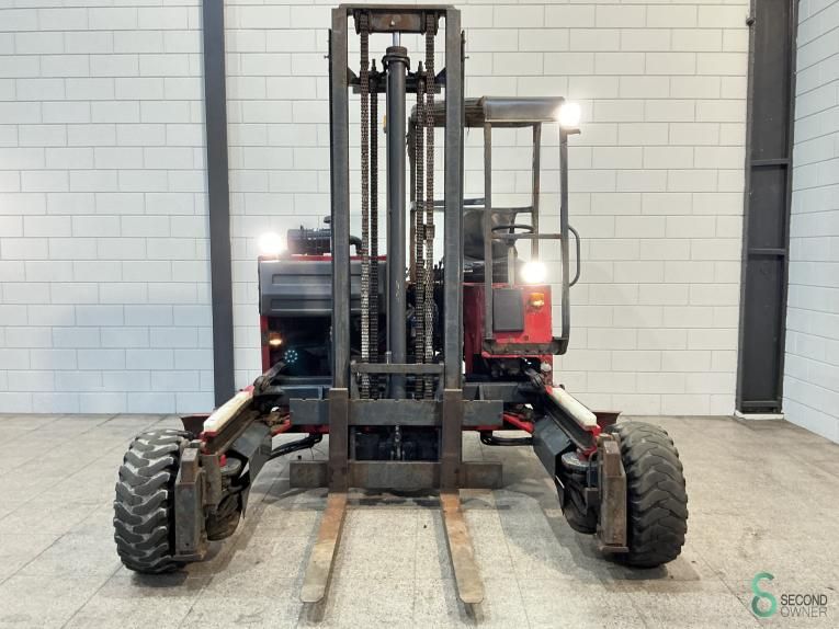 Forklifts Diesel Moffett M7 30.4W 2004 4-Way