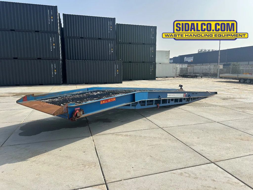 Overige Laabbrug hand pomp