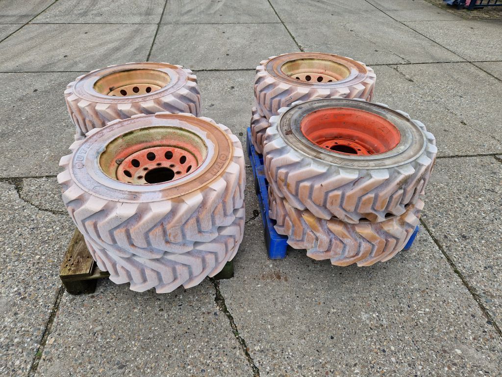 Overige Outrigger volrubber non marking hoogwerkerbanden