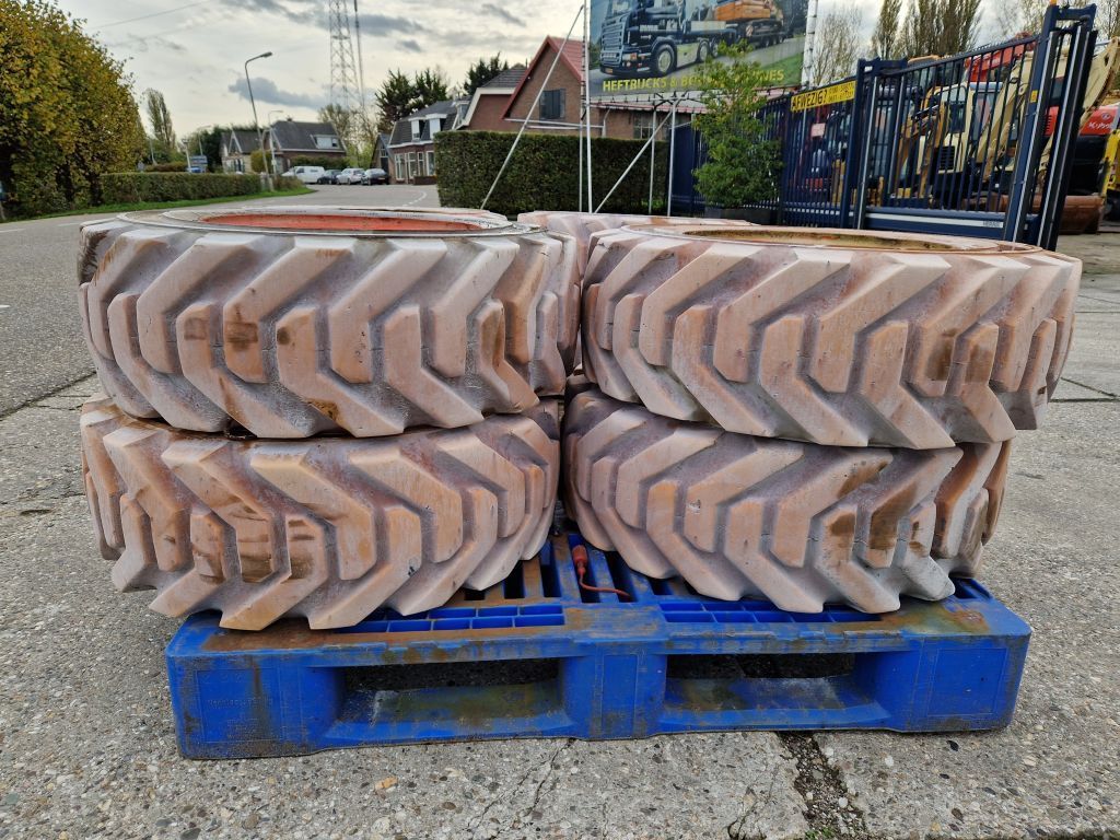 Overige Outrigger volrubber non marking hoogwerkerbanden