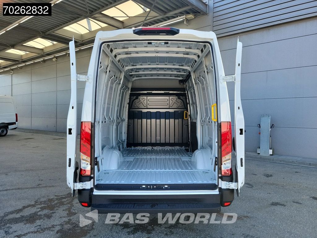 Iveco Daily 35S21 BPM VRIJ! 3.0L Automaat 210PK L2H2 2025-Model 3,5t Trekvermogen ACC LED CarPlay Camera Parkeersensoren Velgen Euro6 L3 12m3 Klima