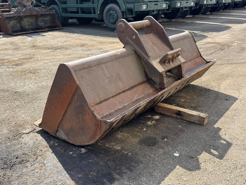 Lehnhoff slotenbak NGT4-2400 MS25