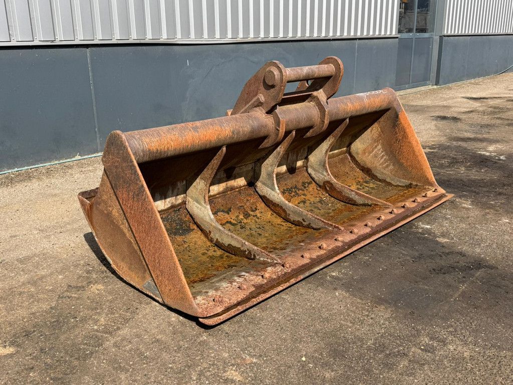 Lehnhoff slotenbak NGT4-2400 MS25