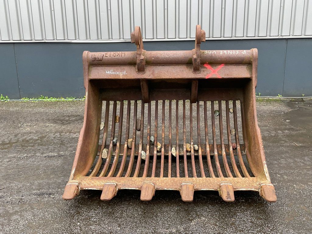 Verachtert Skeleton bucket