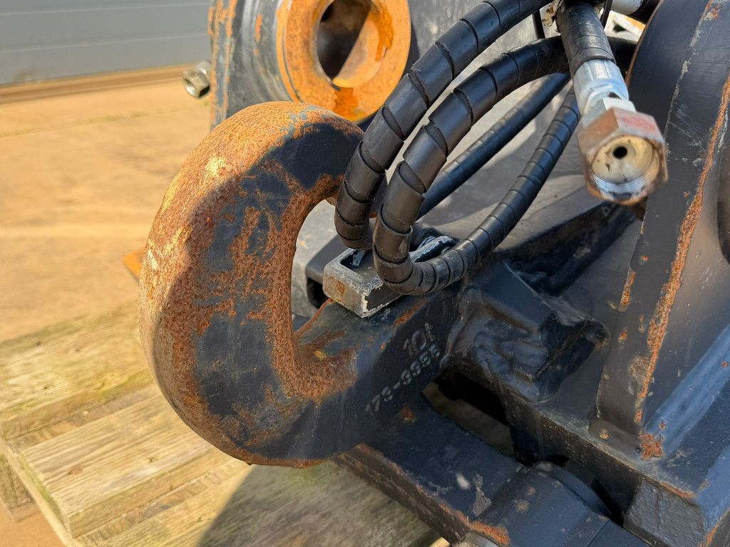 Caterpillar Quick coupler CW 40 H4N