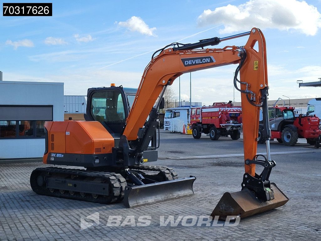 Doosan DX85 R-7 A/C - 3 Buckets