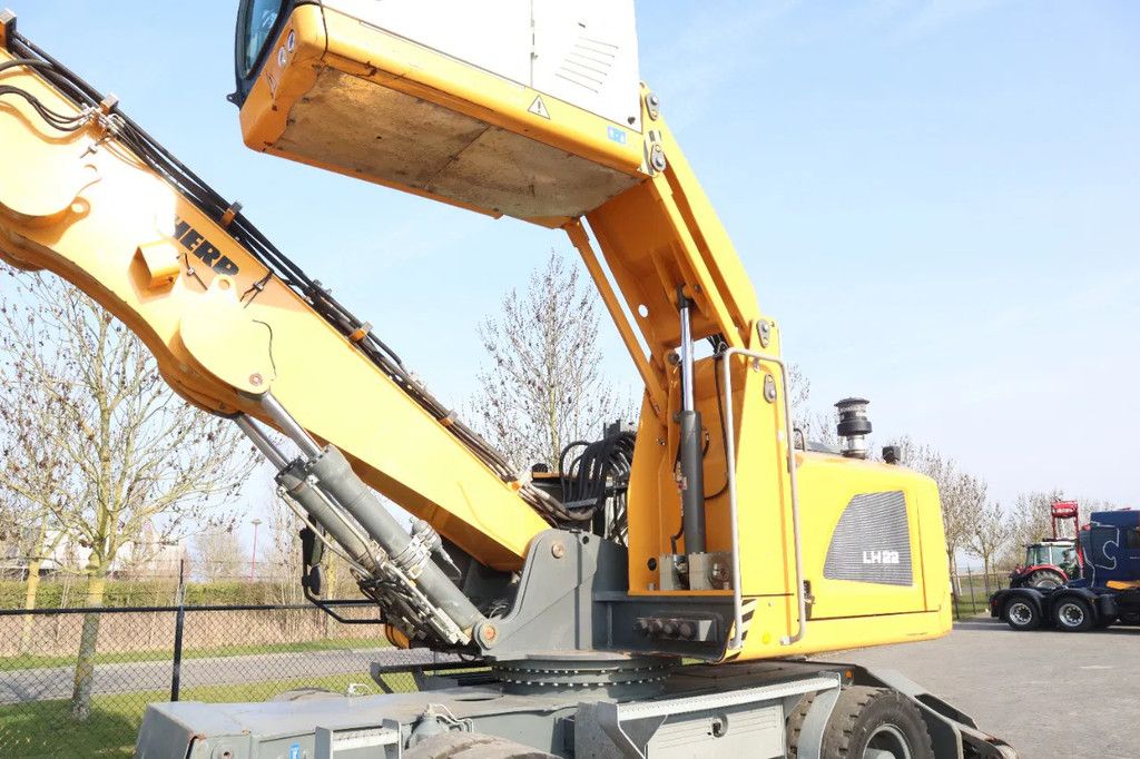 Liebherr LH 22 M | SORTING GRAB | BLADE